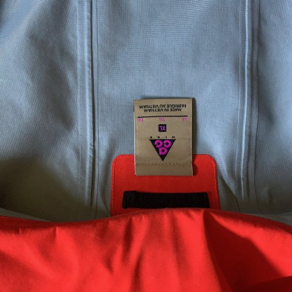 Nike ACG Goretex Jacket - Picture 4 of 4